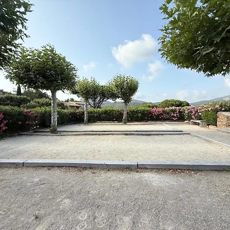 With Garden Domaine Restanques Grimaud