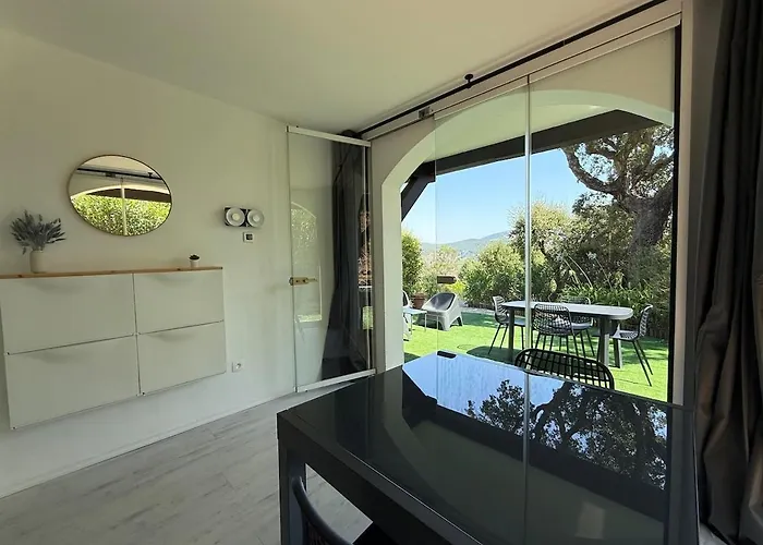 With Garden Domaine Restanques Appartement *