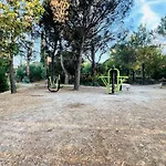 With Garden Domaine Restanques